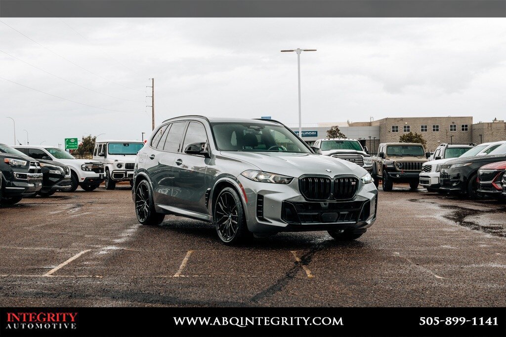 Used 2024 BMW X5 M60i AWD/4WD image 1