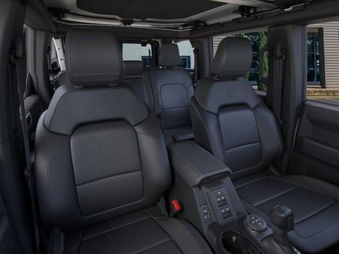 New 2025 Ford Bronco Badlands w/ Sasquatch Package AWD/4WD image 10