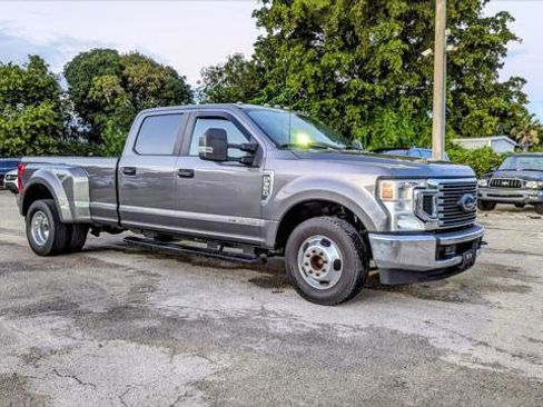 Used 2022 Ford F350 XL w/ STX Appearance Package RWD image 11