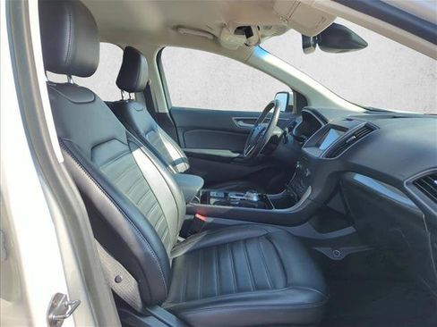 Used 2020 Ford Edge SEL image 18