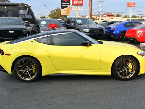 Used 2023 Nissan Z w/ Floor Mat Package (L93) RWD image 8