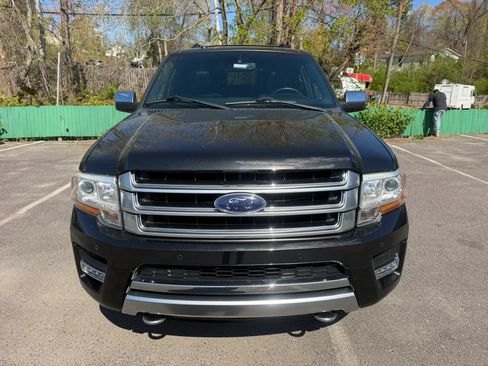 Used 2015 Ford Expedition Platinum AWD/4WD image 2