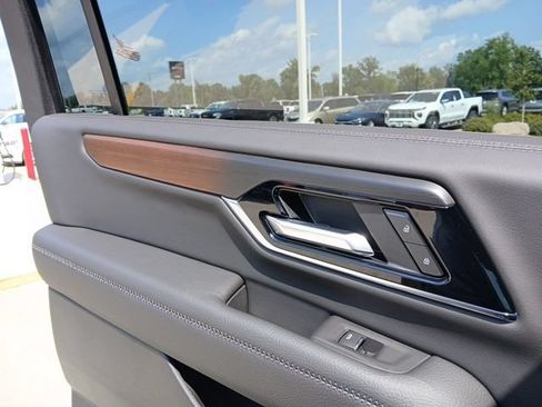 New 2026 GMC Yukon XL Denali AWD/4WD image 23
