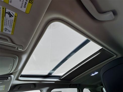 Used 2022 Subaru Forester Touring image 20