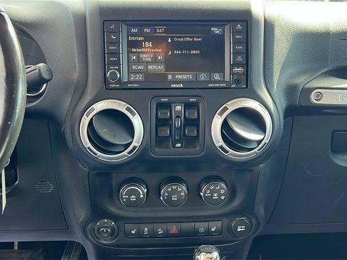 Used 2016 Jeep Wrangler Unlimited Sahara w/ Dual Top Group image 20