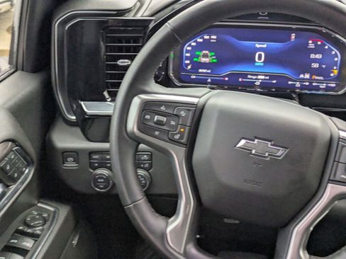 Used 2024 Chevrolet Silverado 2500 LTZ w/ LTZ Plus Package image 20