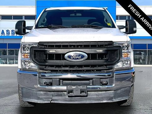 Used 2022 Ford F250 XL w/ Power Equipment Group AWD/4WD image 19