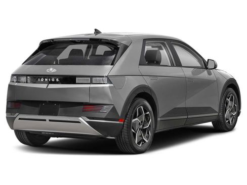 Used 2024 Hyundai Ioniq 5 SEL RWD image 2