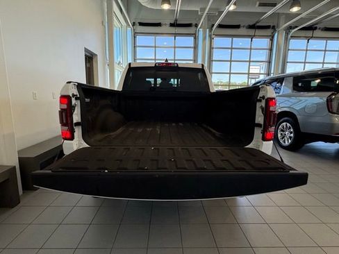 Used 2022 RAM 1500 Laramie AWD/4WD image 34