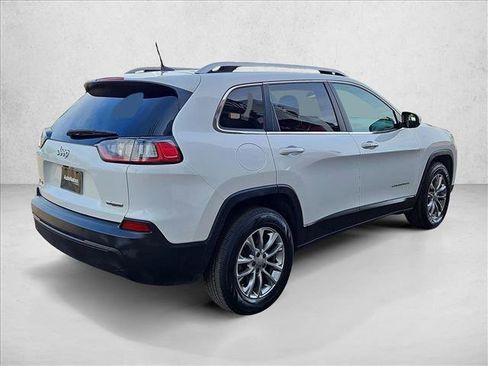 Used 2019 Jeep Cherokee Latitude Plus w/ Cold Weather Group image 5