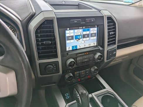 Used 2018 Ford F150 Lariat w/ Equipment Group 502A Luxury image 11