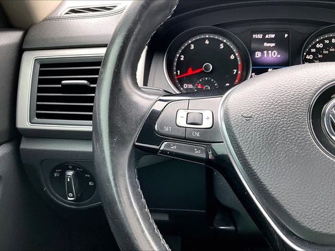Used 2018 Volkswagen Atlas SE image 23