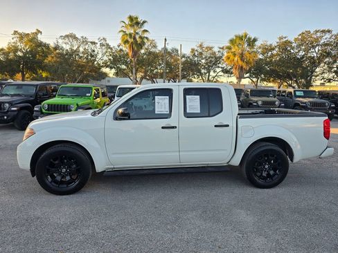 Used 2019 Nissan Frontier SV w/ Value Truck Package image 3