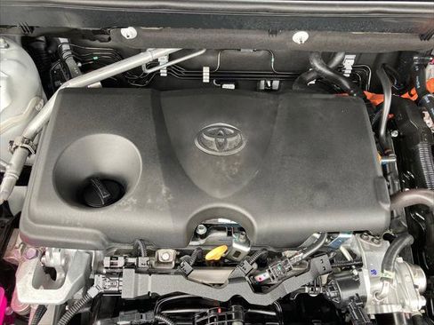 Certified 2024 Toyota RAV4 LE AWD/4WD image 9