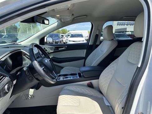 Used 2023 Ford Edge Titanium w/ Equipment Group 301A AWD/4WD image 10