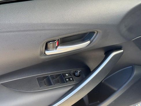 Used 2023 Toyota Corolla SE FWD image 18