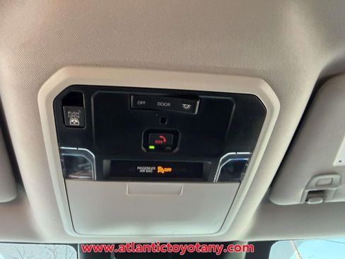 Used 2023 Toyota Tundra SR AWD/4WD image 32