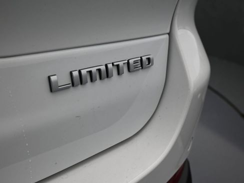 Used 2025 Jeep Grand Cherokee L Limited RWD image 42