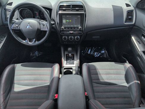 Used 2025 Mitsubishi Outlander Sport SE AWD/4WD image 25