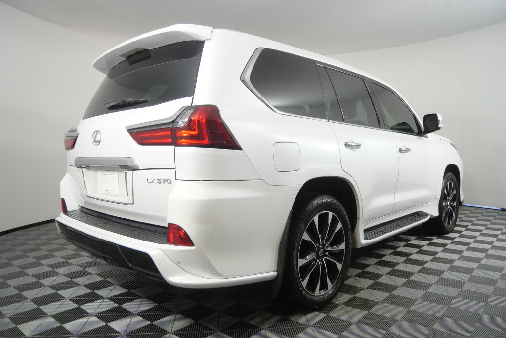 Used 2021 Lexus LX 570 4WD w/ Sport Package image 4