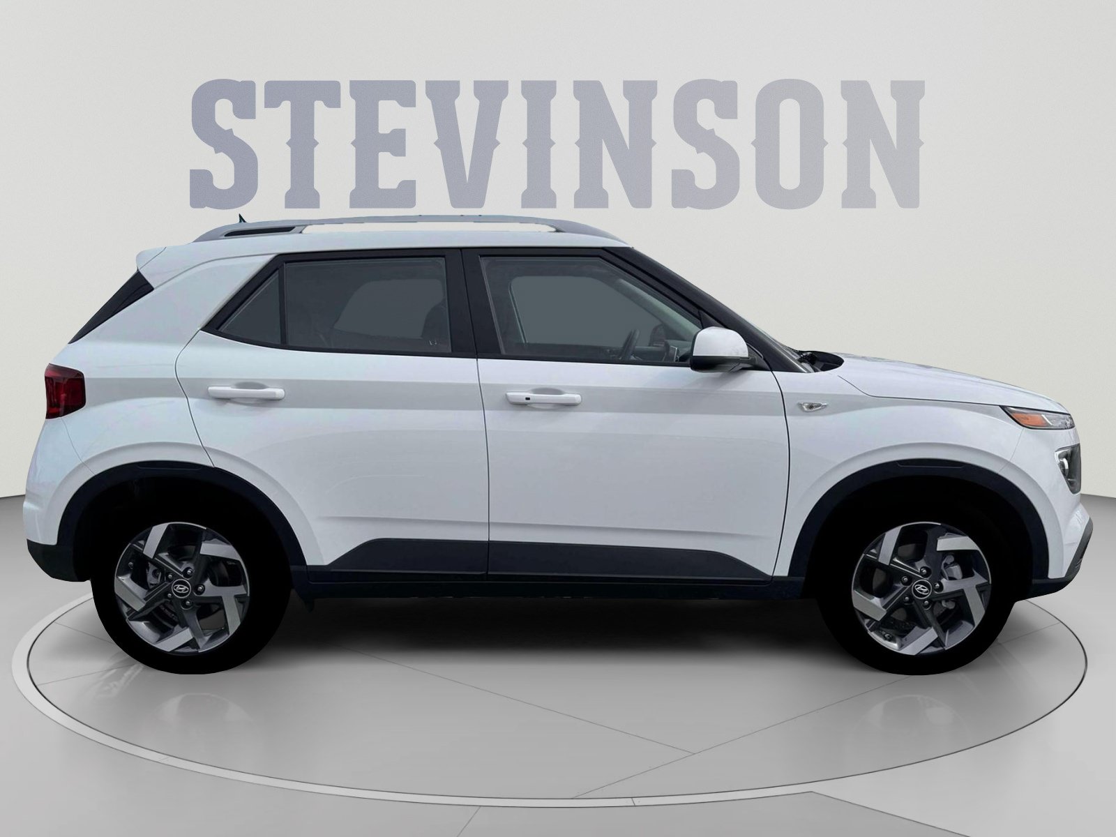 New 2026 Hyundai Venue SEL FWD image 9