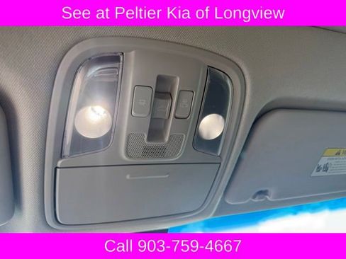 Used 2018 Kia Niro Touring FWD image 16