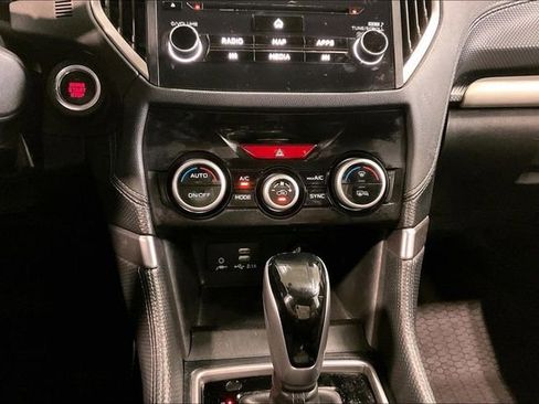 Used 2023 Subaru Forester Limited image 32