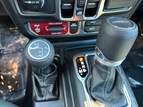 New 2025 Jeep Gladiator Mojave AWD/4WD image 19