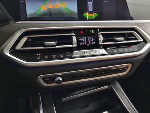 Used 2019 BMW X7 xDrive40i w/ Premium Package AWD/4WD image 35