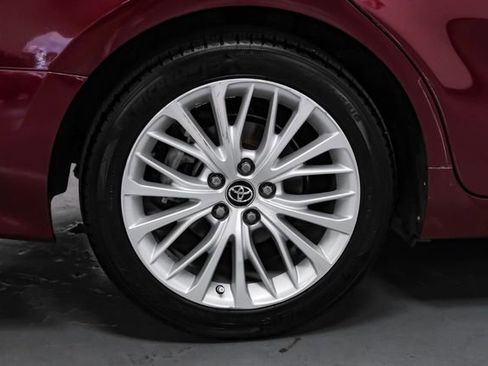 Used 2018 Toyota Camry XLE FWD image 47