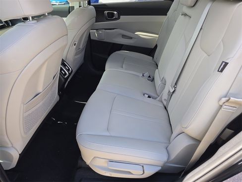 New 2026 Kia Sorento S image 16