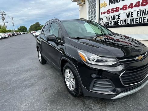 Used 2019 Chevrolet Trax LT w/ LT Convenience Package FWD image 7