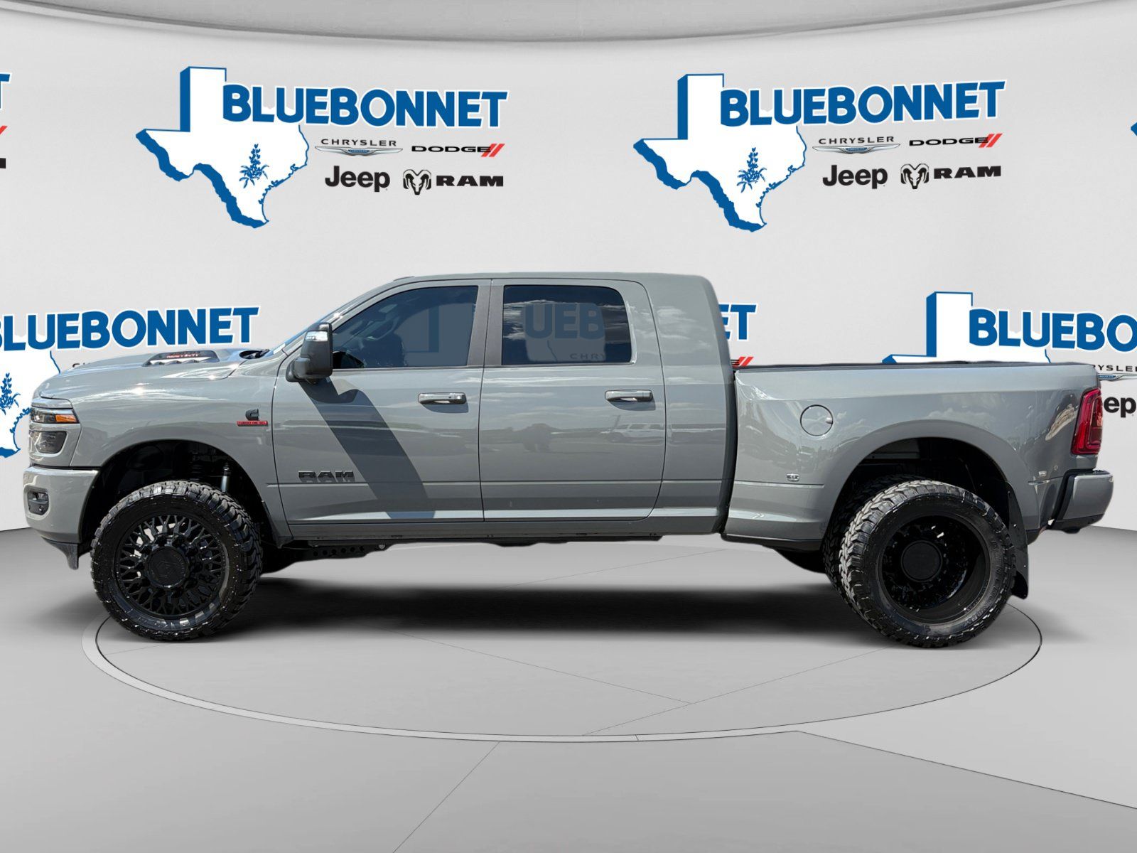 Used 2026 RAM 3500 Laramie w/ Night Edition AWD/4WD image 8
