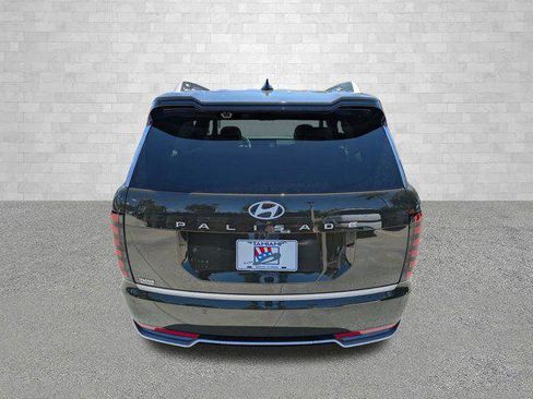 New 2026 Hyundai Palisade Calligraphy FWD image 3