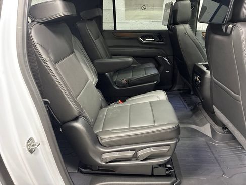 New 2026 GMC Yukon XL Denali w/ Denali Reserve Package AWD/4WD image 14