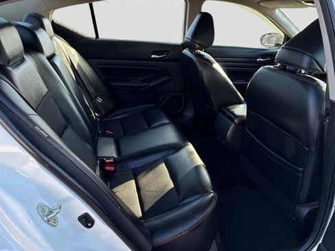 Used 2019 Nissan Altima 2.5 SR image 10