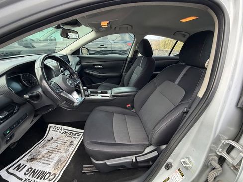 Used 2021 Nissan Sentra SV FWD image 9