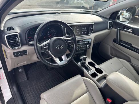 Used 2020 Kia Sportage EX FWD image 27