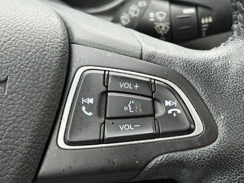 Used 2019 Ford Escape Titanium AWD/4WD image 20