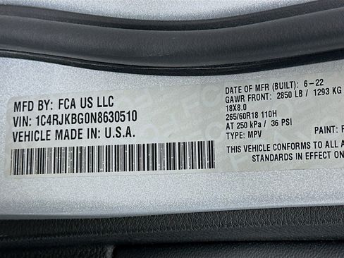 Used 2022 Jeep Grand Cherokee L Limited AWD/4WD image 12