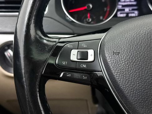 Used 2017 Volkswagen Jetta SE FWD image 27