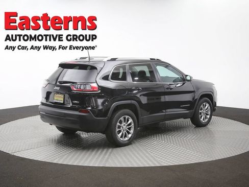 Used 2021 Jeep Cherokee Latitude Plus AWD/4WD image 41