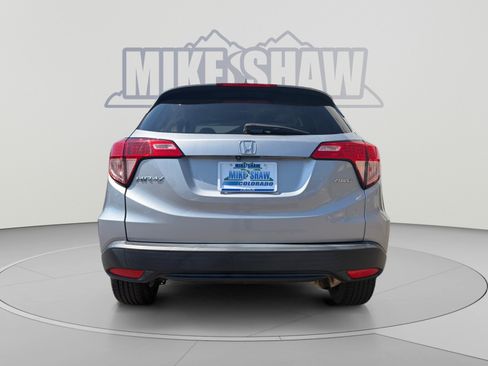 Used 2018 Honda HR-V EX image 4