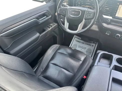 Used 2022 GMC Sierra 1500 SLT w/ X31 Off-Road Package AWD/4WD image 21