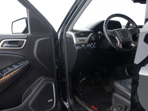 Used 2015 GMC Yukon Denali w/ Touring Package image 28