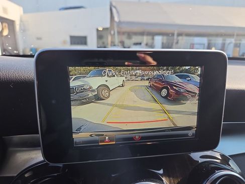 Used 2019 Mercedes-Benz GLC 300 image 14