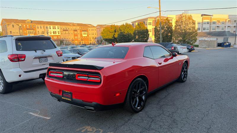 Used 2021 Dodge Challenger GT w/ Plus Package RWD image 10