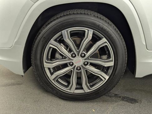 Used 2019 GMC Terrain Denali w/ Comfort Package image 10