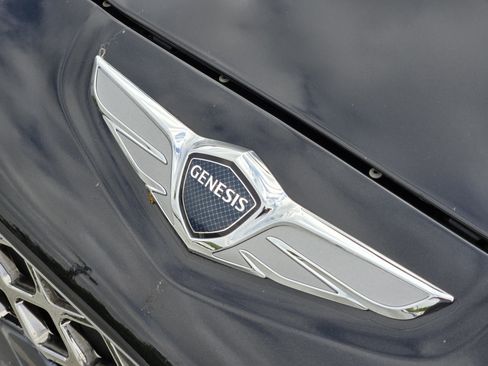 Used 2022 Genesis G70 2.0T image 42