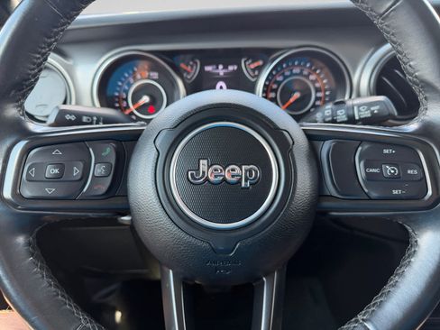 Used 2022 Jeep Wrangler Unlimited Sport AWD/4WD image 13